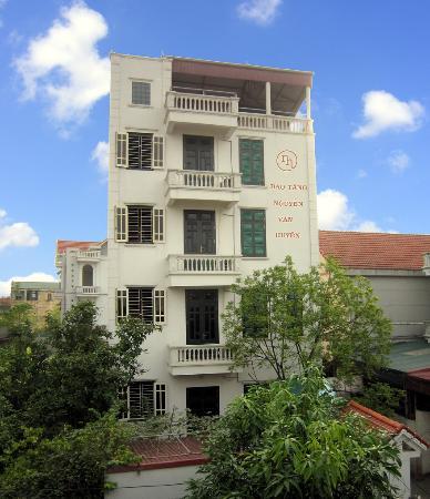 Nguyen Van Huyen Museum